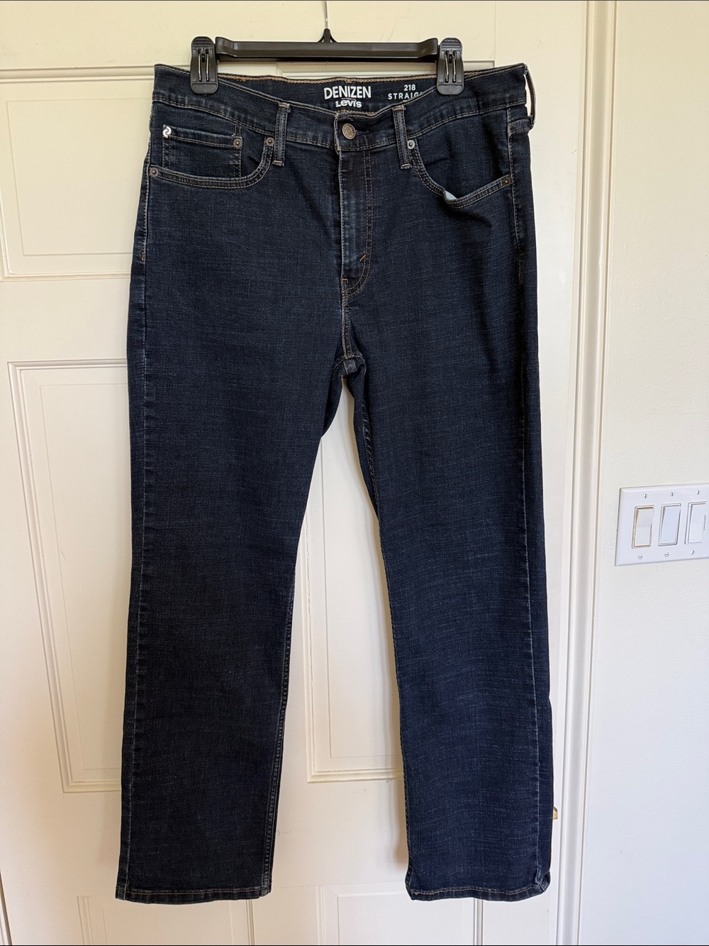Denizen from Levi's Men's Dark Blue Straight Jeans